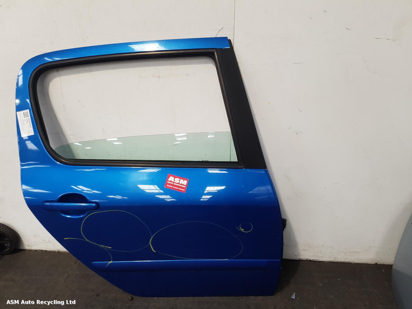 View Auto part R Rear Door Peugeot 307 2006