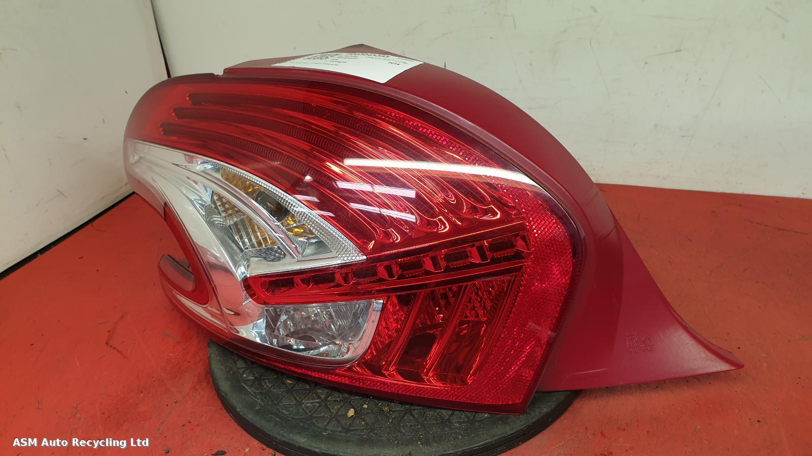 View Auto part L Taillight Peugeot 208 2014