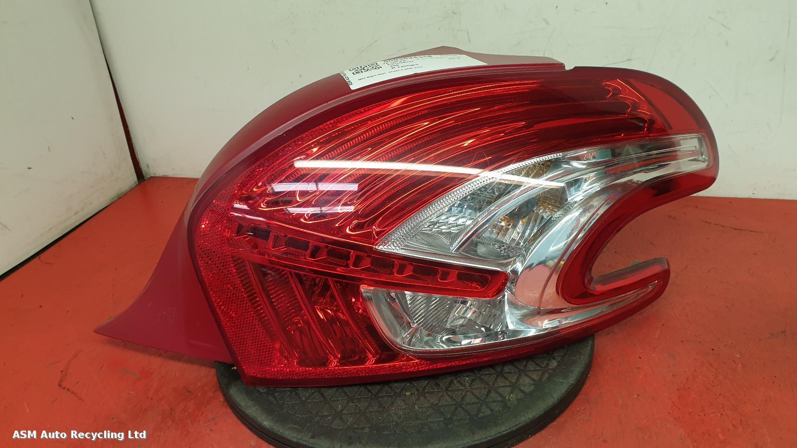 View Auto part R Taillight Peugeot 208 2014