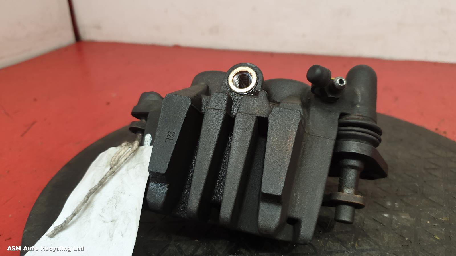 View Auto part Caliper Kawasaki Versys 2014