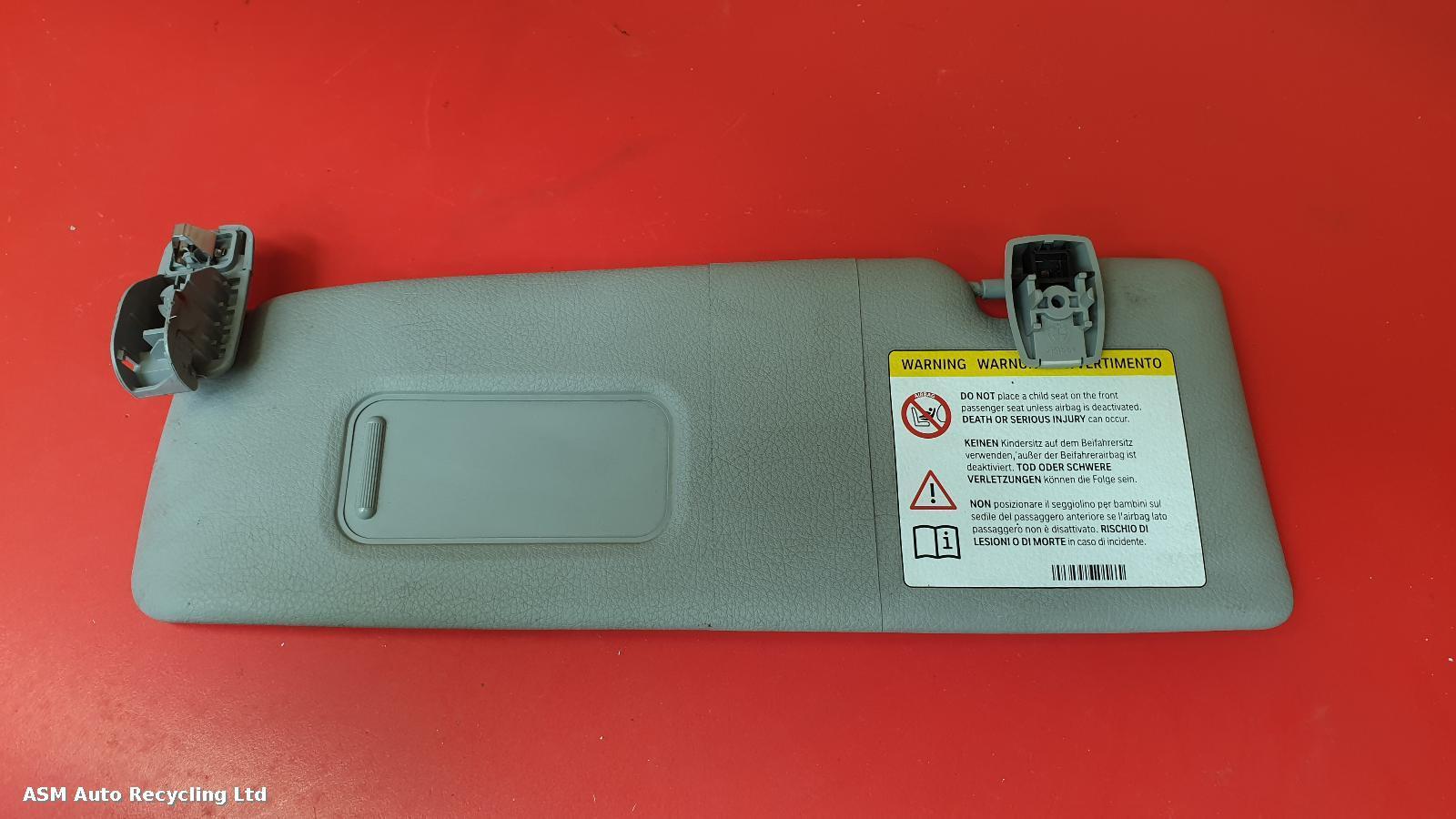 View Auto part Sun visor Bmw 1 Series 2012