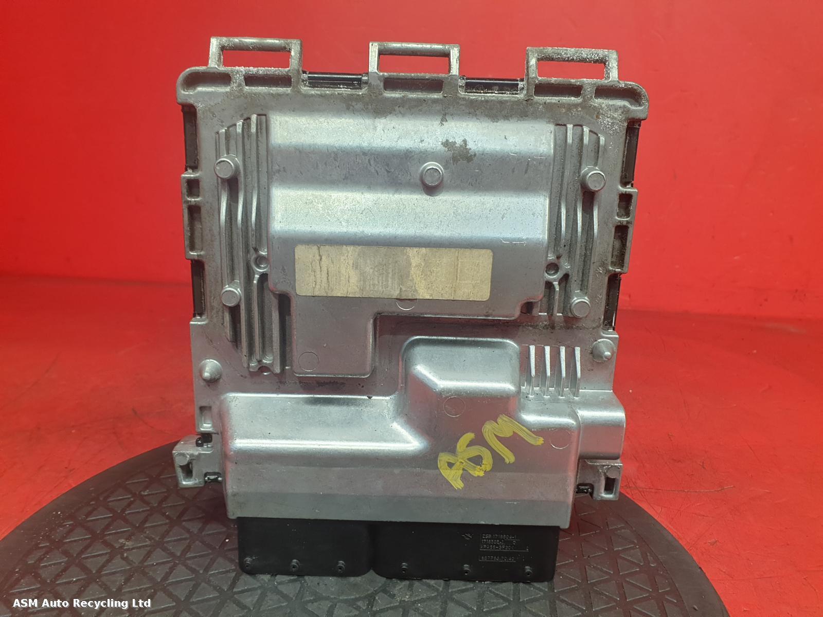 View Auto part ECU Mercedes C Class 2012