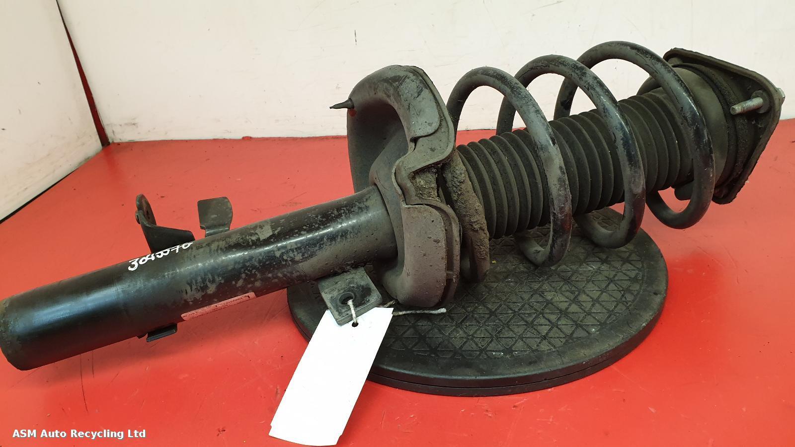 View Auto part LF Strut Ford Focus 2014