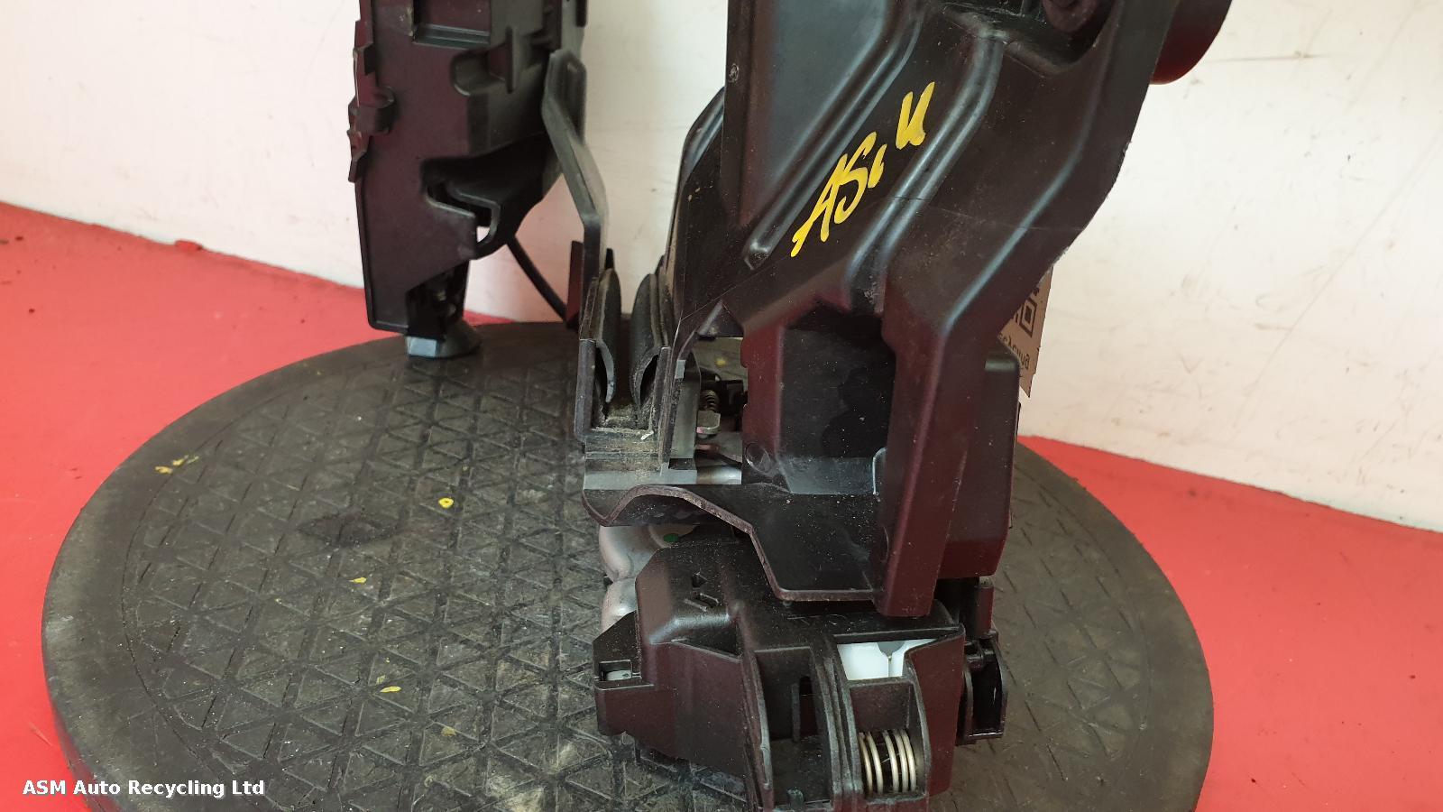 View Auto part Door Lock Assembly Volvo Xc90 2018