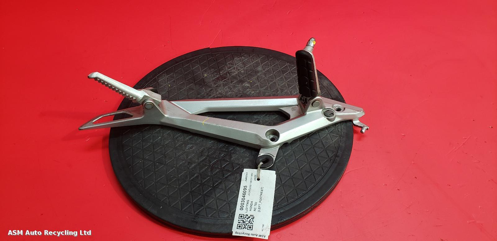 View Auto part Left Footrest Honda Nc 750 2021