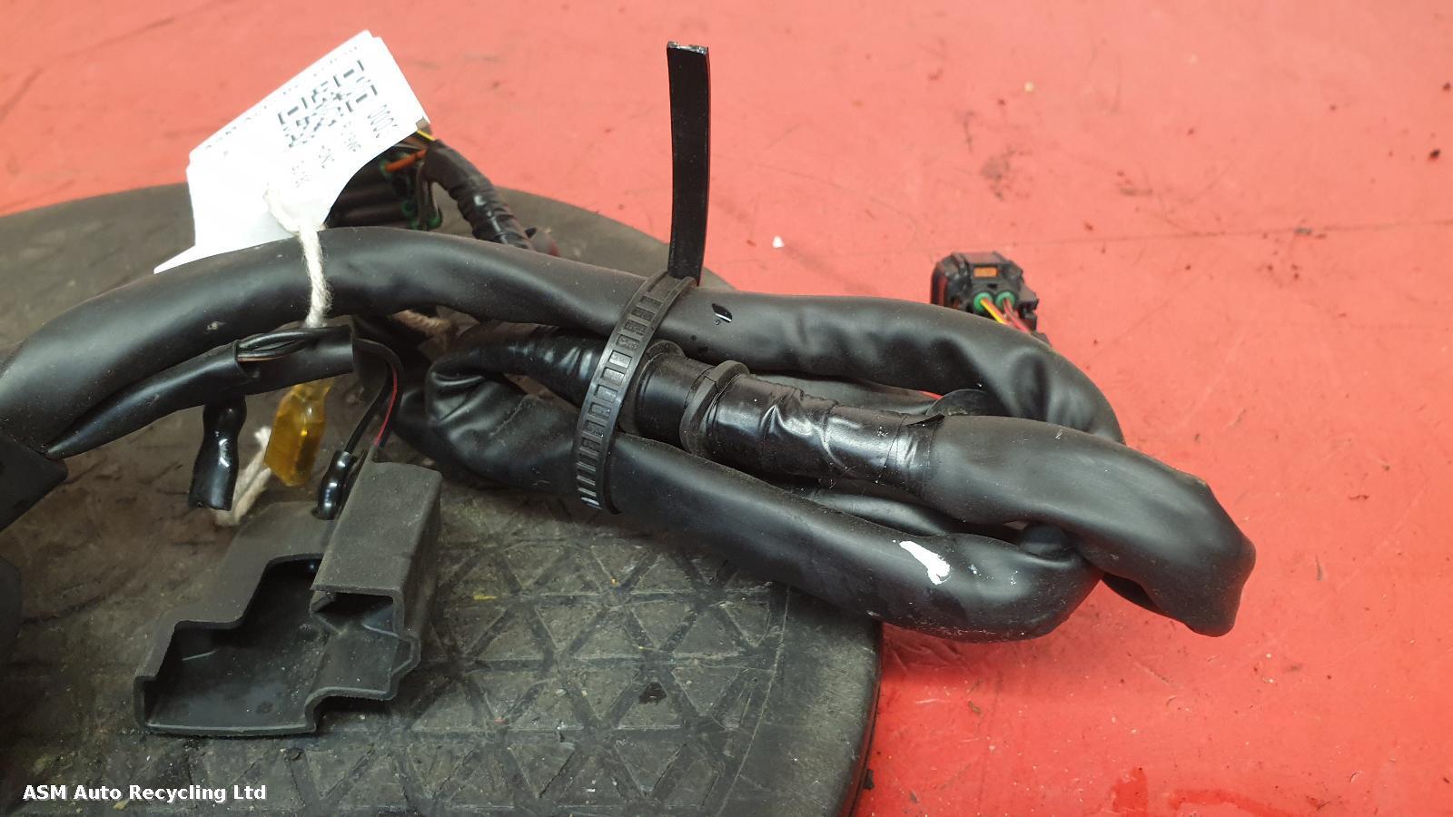 View Auto part LH Switch Gear Honda Gl1800 Goldwing 2019
