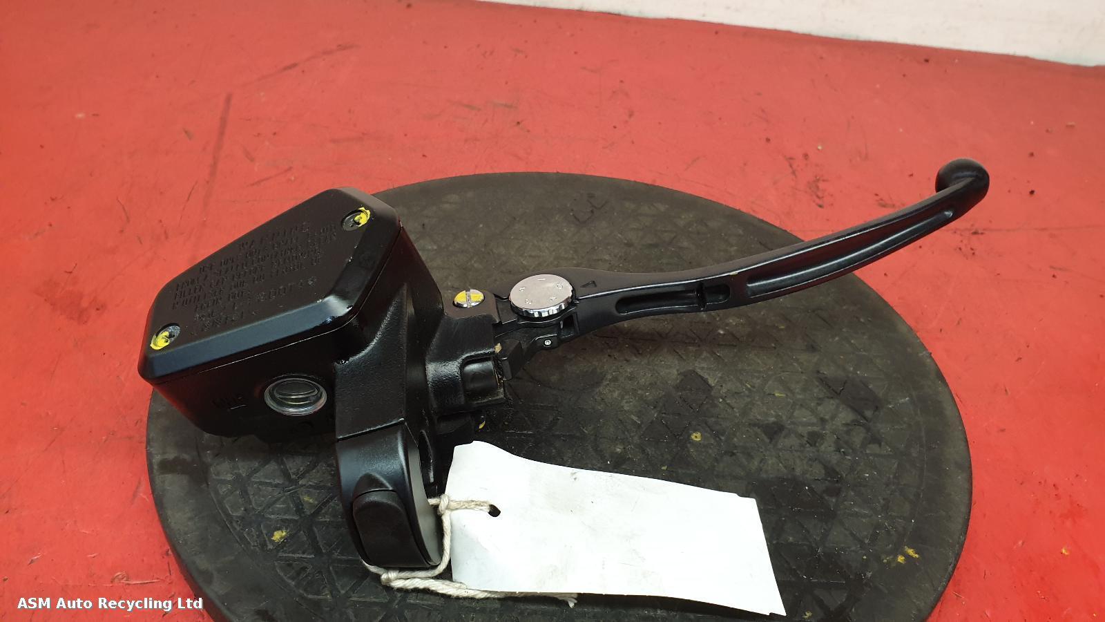 View Auto part Master Cylinder Honda Gl1800 Goldwing 2019