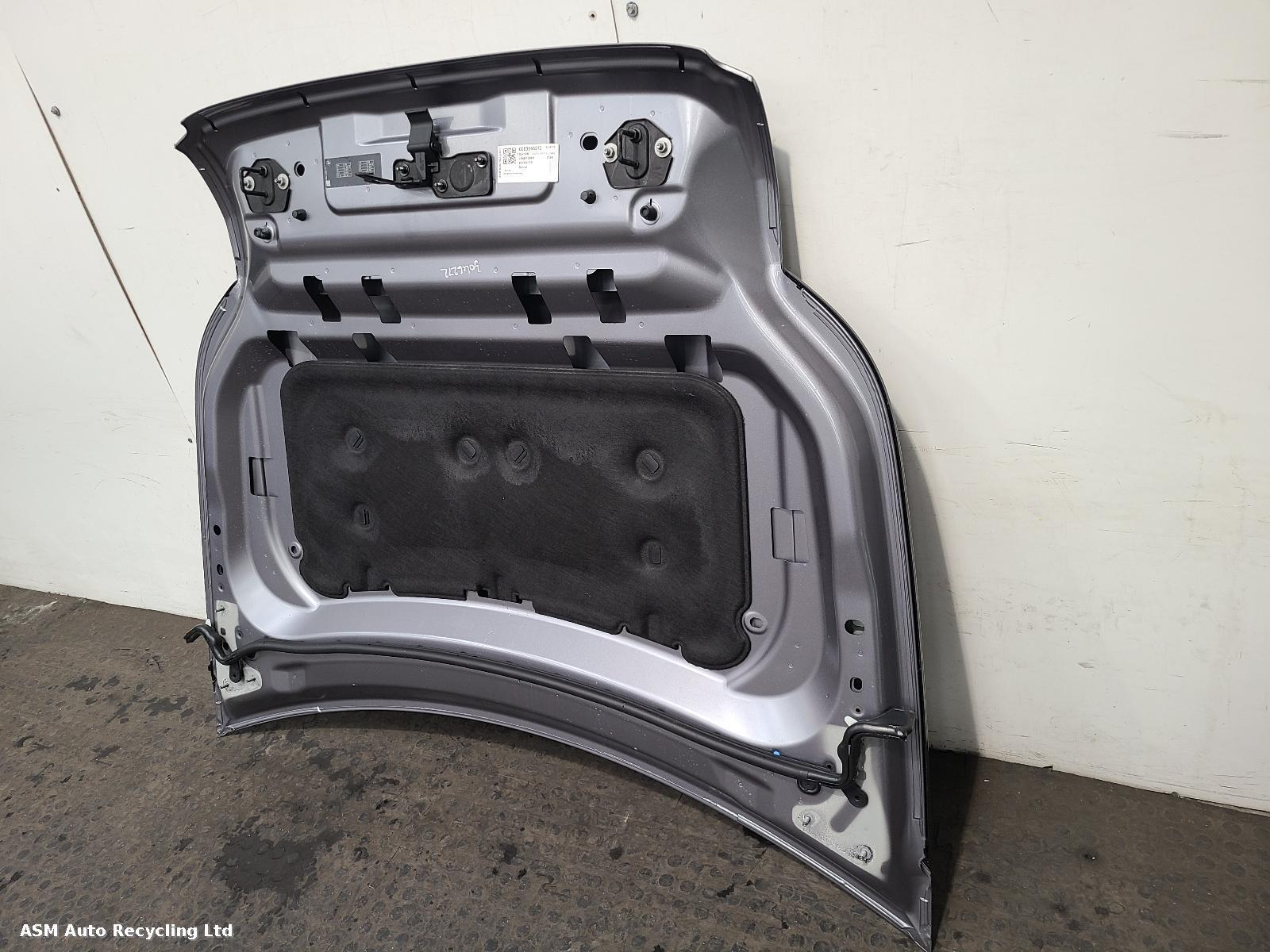 View Auto part Bonnet Land Rover Defender 2024