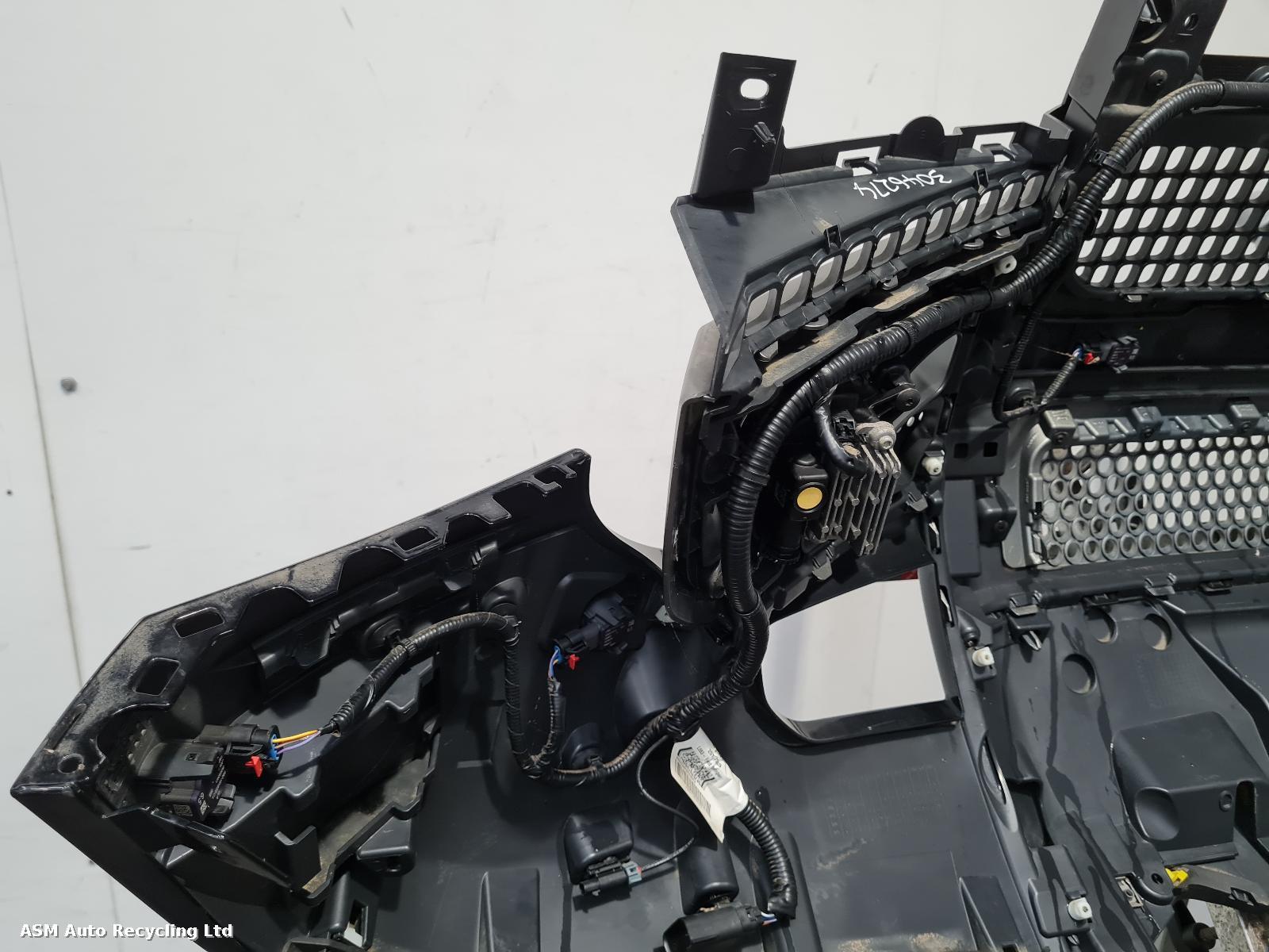 View Auto part Front Bumper Land Rover Defender 2024