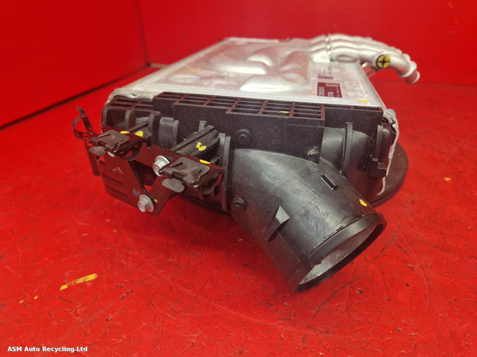 View Auto part Intercooler Land Rover Defender 2024