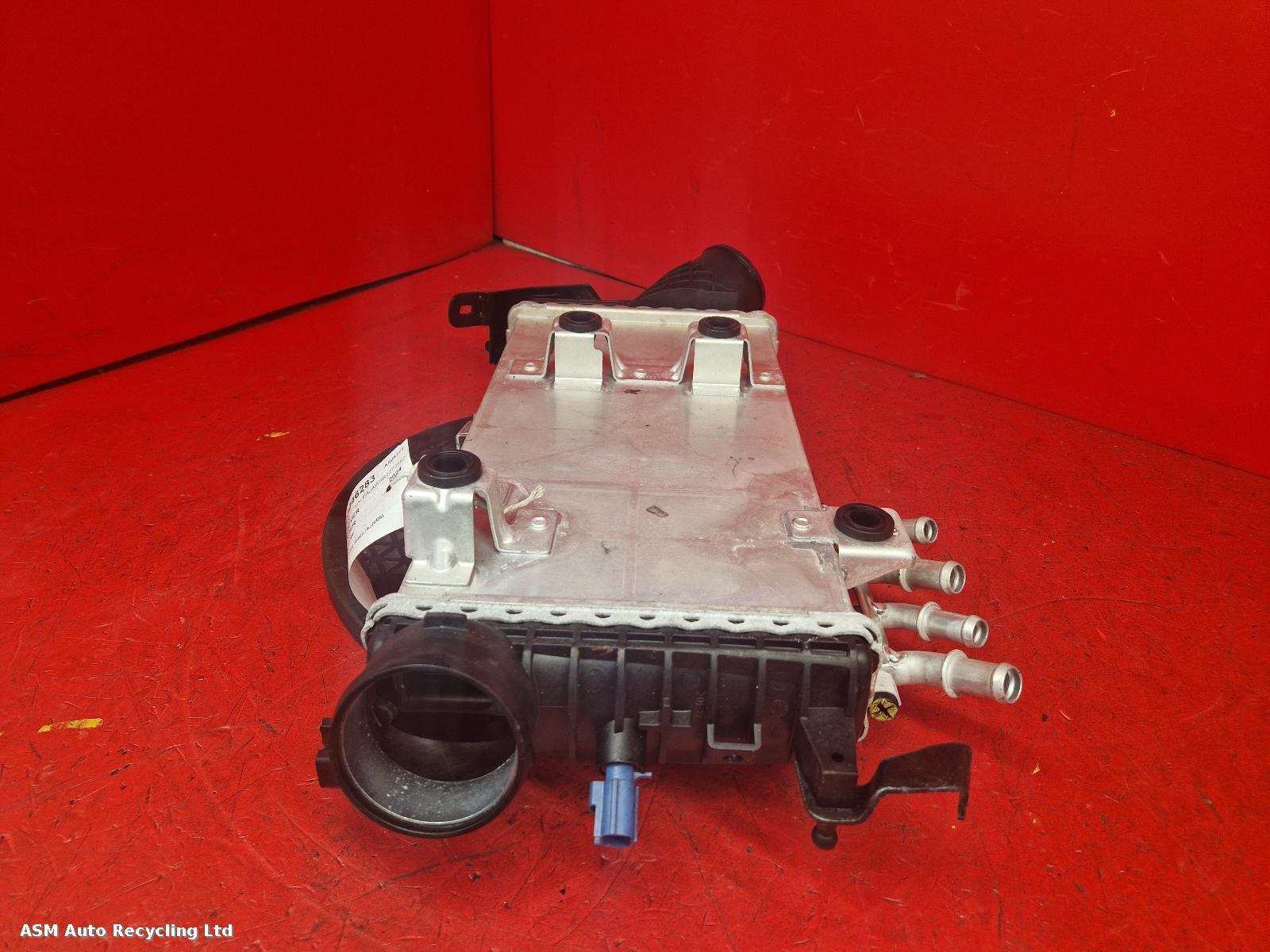 View Auto part Intercooler Land Rover Defender 2024