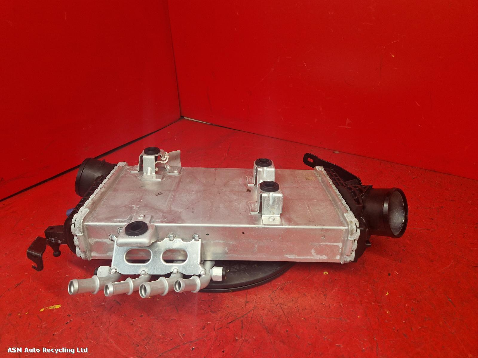 View Auto part Intercooler Land Rover Defender 2024