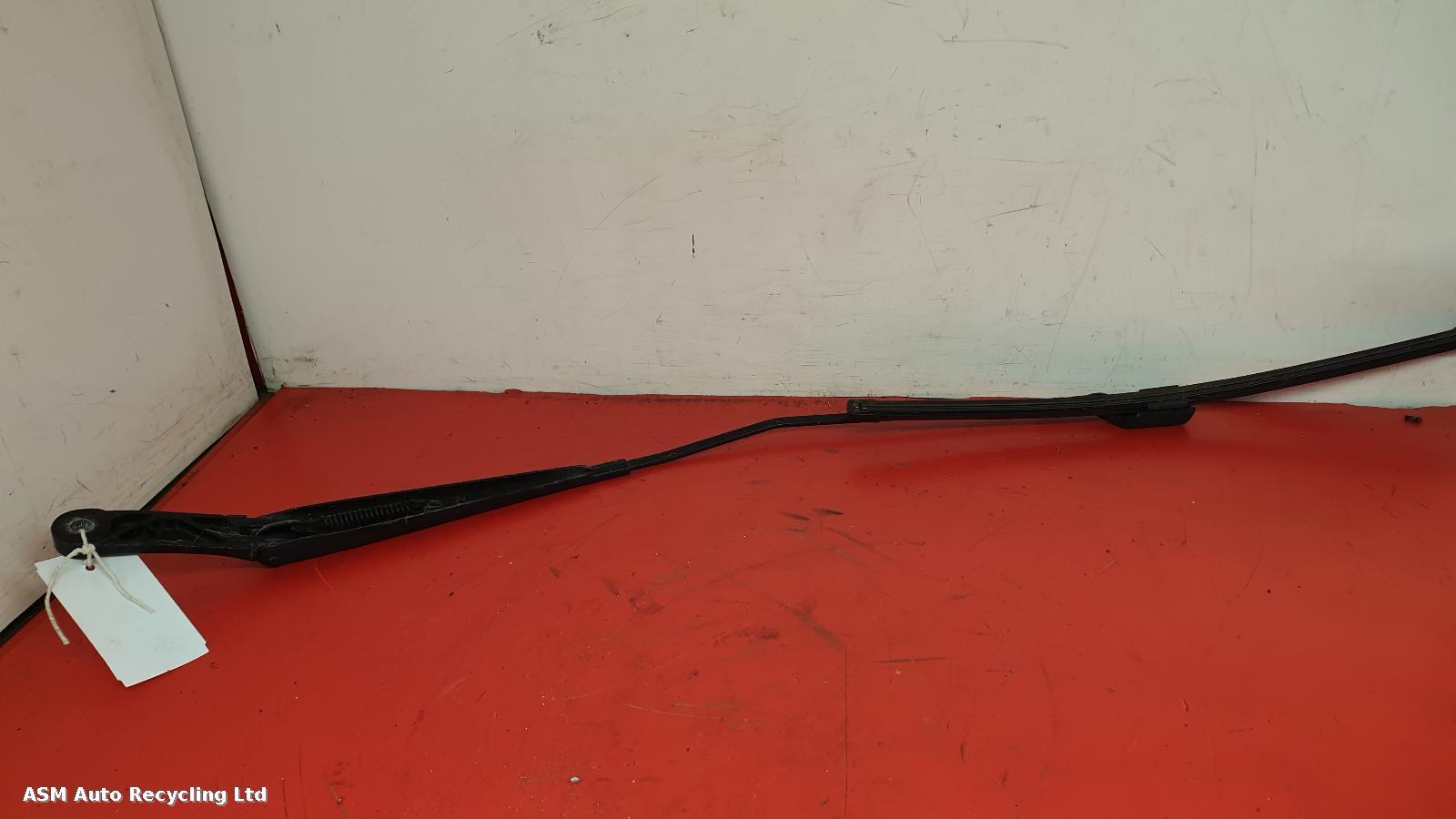 View Auto part Wiper Arm Volkswagen Touran 2008