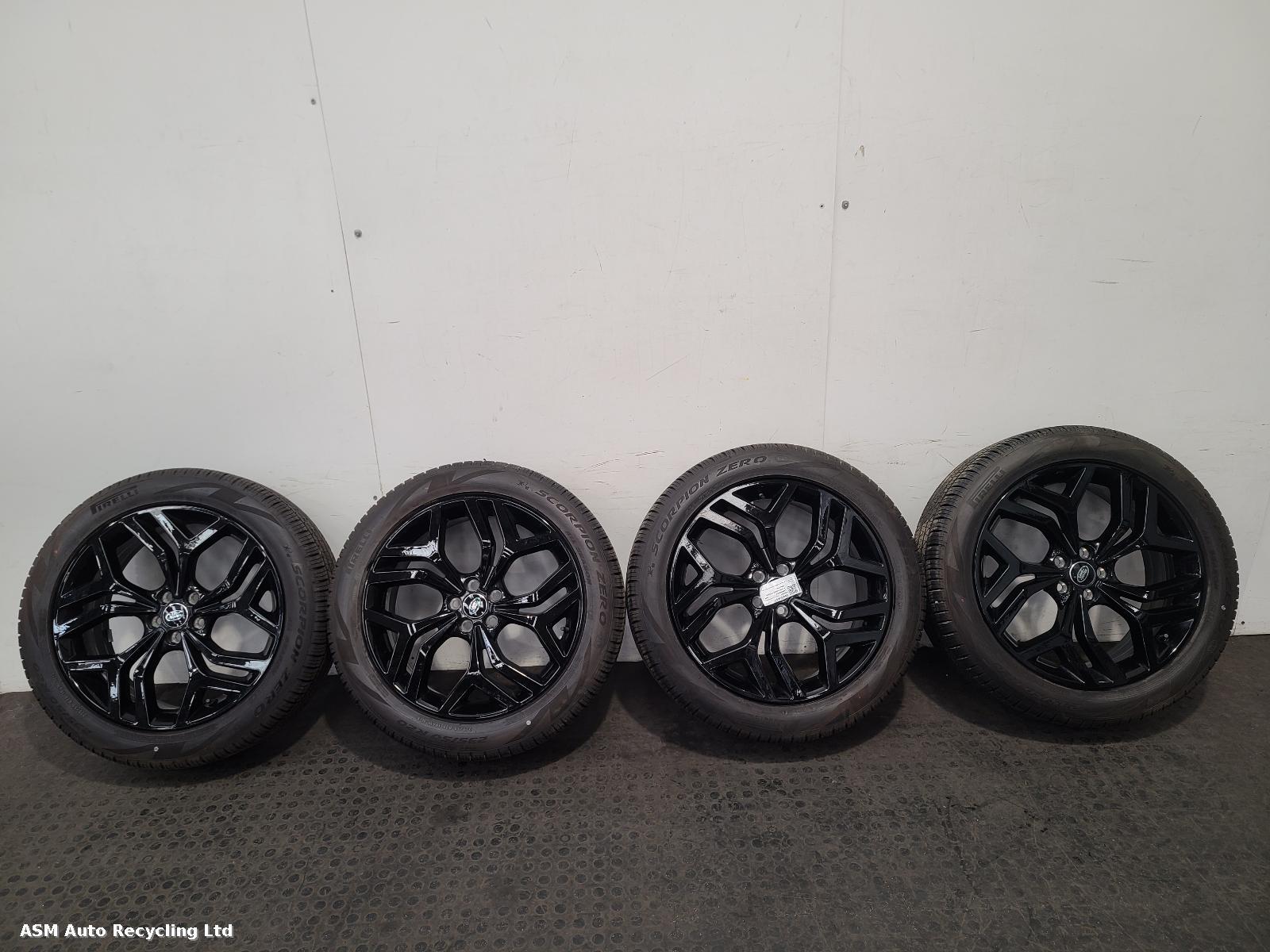 View Auto part Wheel Set Land Rover Range Rover Evoque 2024