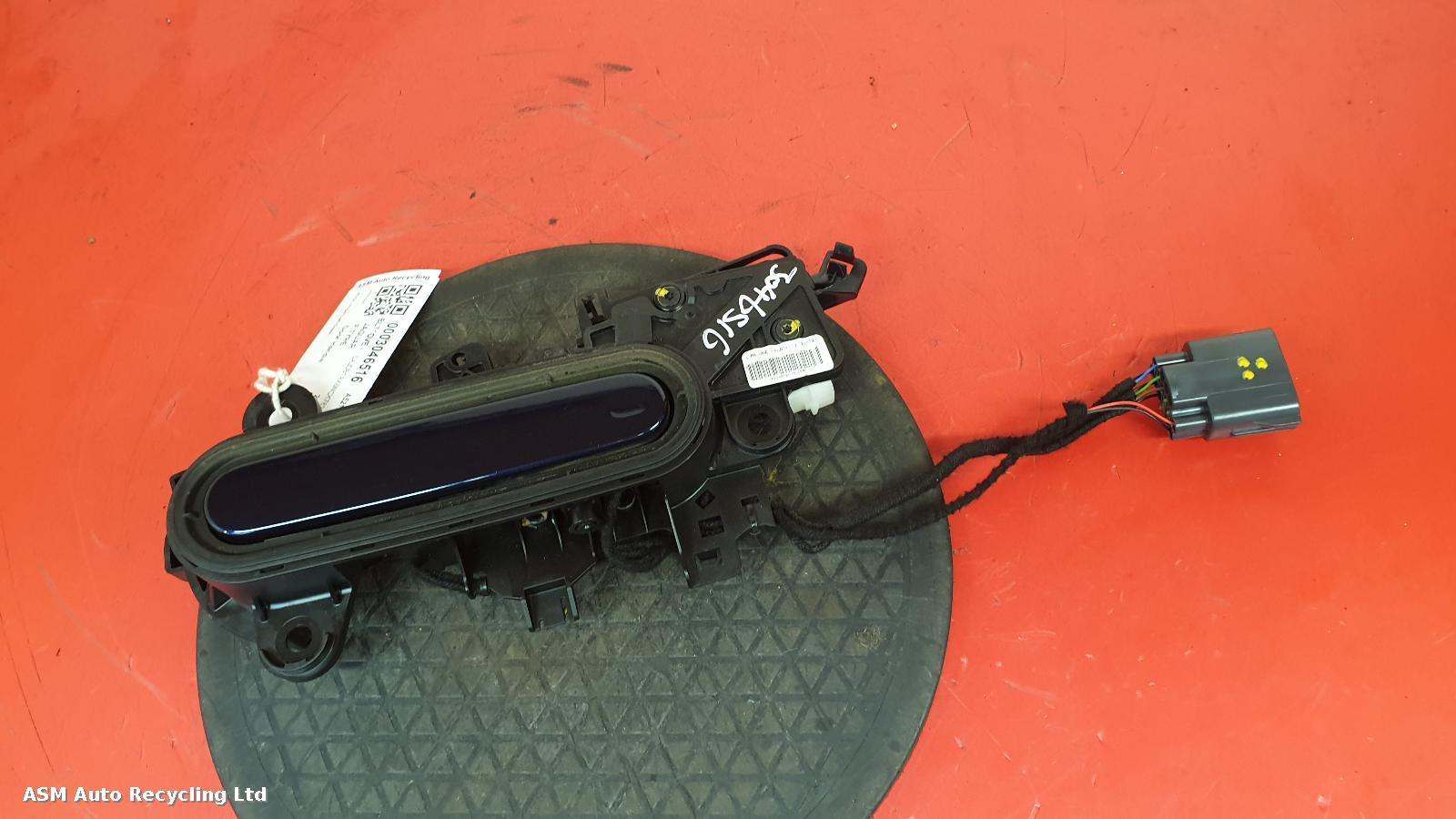 View Auto part Door Handle Jaguar F Type 2022