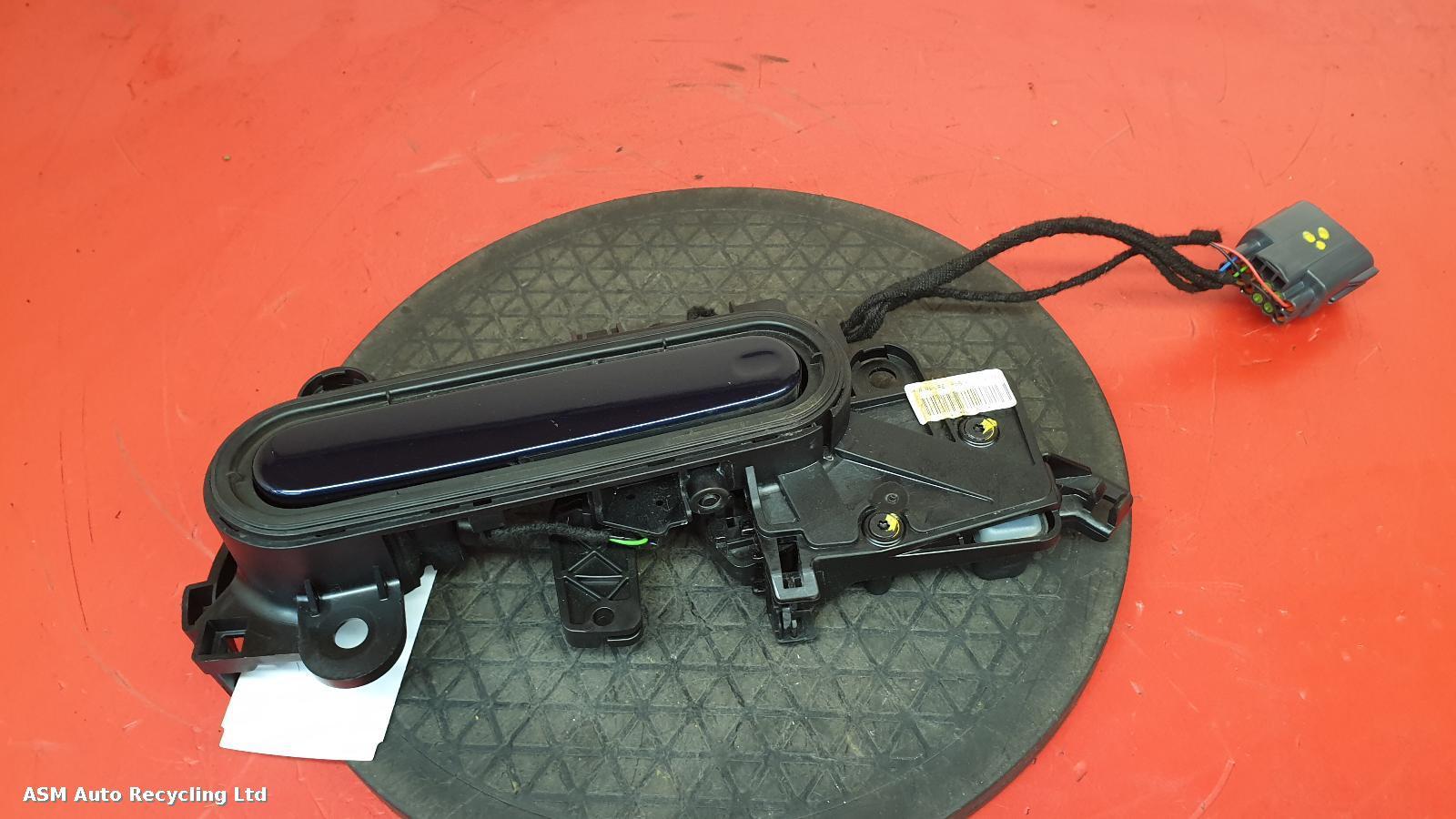 View Auto part Door Handle Jaguar F Type 2022