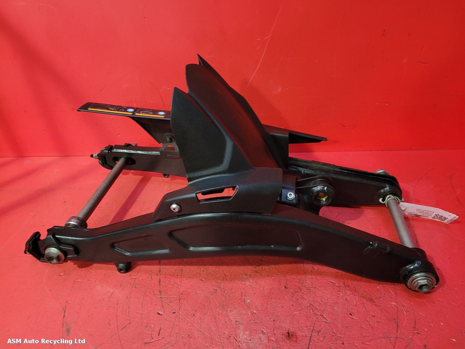 View Auto part Swing Arm Kawasaki Ex 650 Spfan 2023