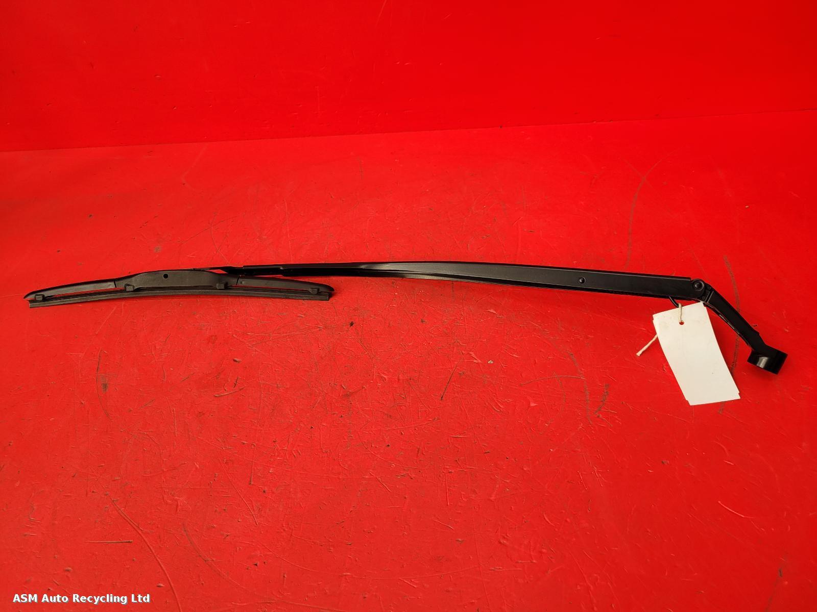 View Auto part Wiper Arm Toyota Auris 2015