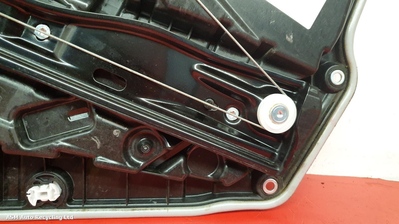 View Auto part RR Window Regulator Bmw X3 2021