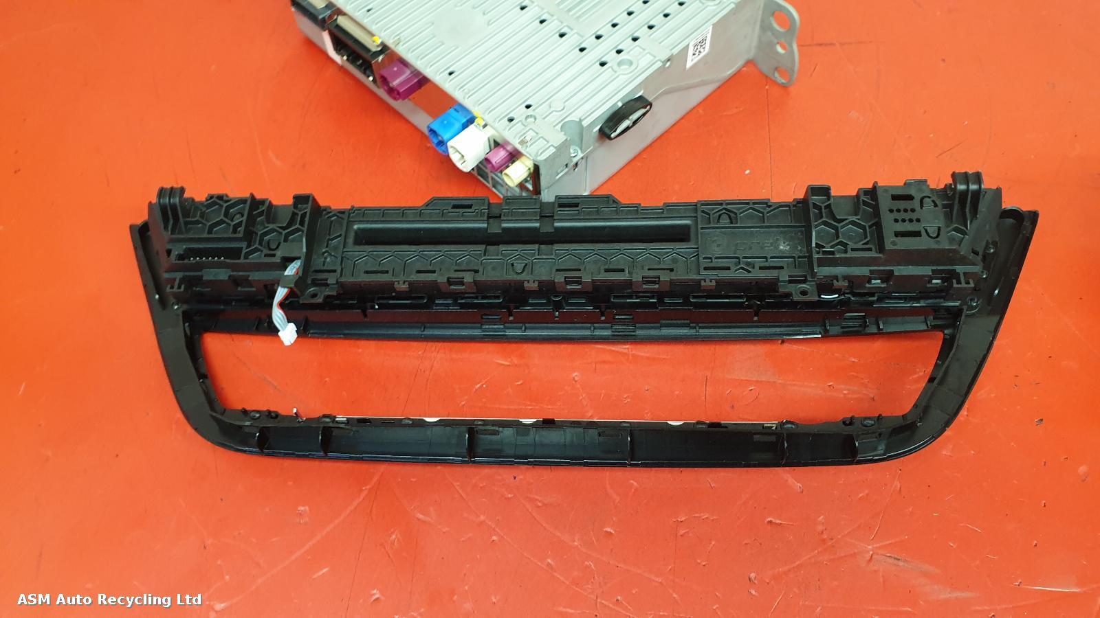 View Auto part A/V Equipment Bmw X3 2021