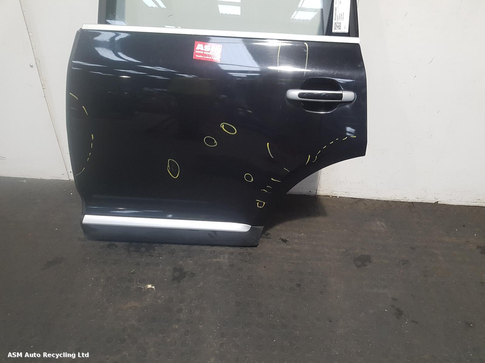 View Auto part L Rear Door Porsche Cayenne 2004
