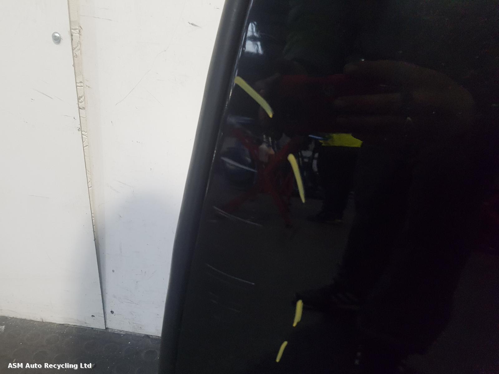 View Auto part L Rear Door Porsche Cayenne 2004