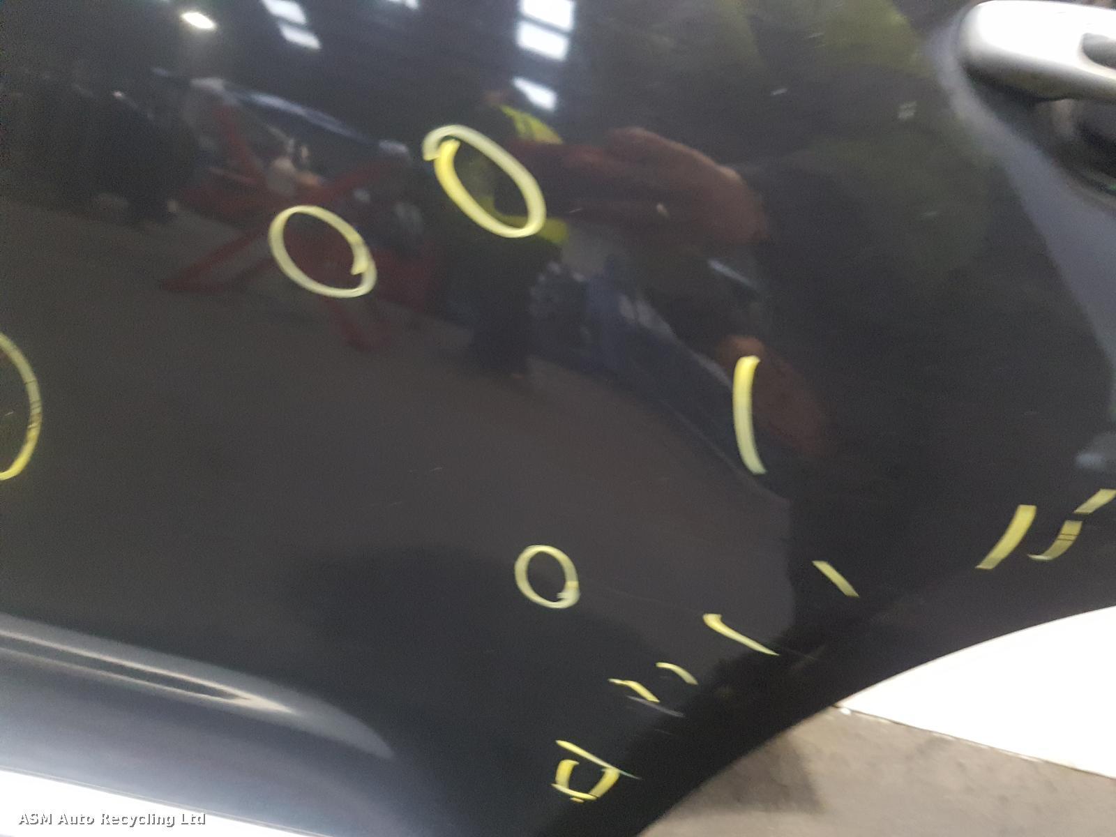 View Auto part L Rear Door Porsche Cayenne 2004