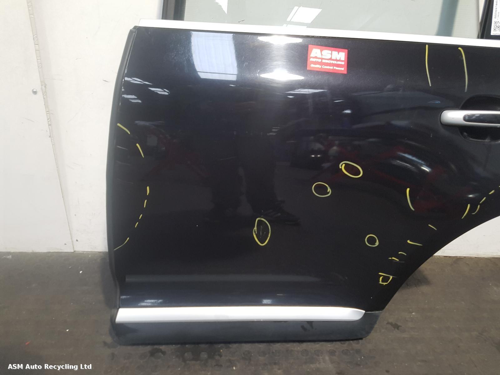 View Auto part L Rear Door Porsche Cayenne 2004