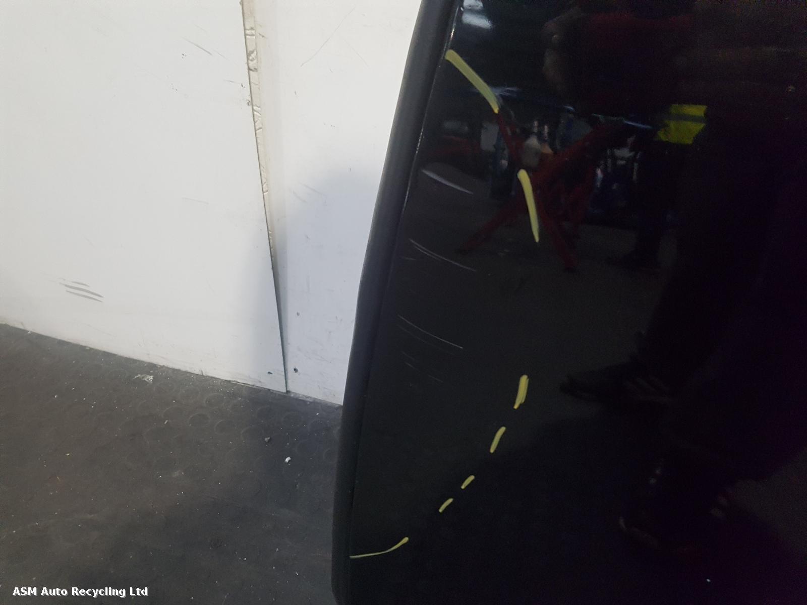 View Auto part L Rear Door Porsche Cayenne 2004