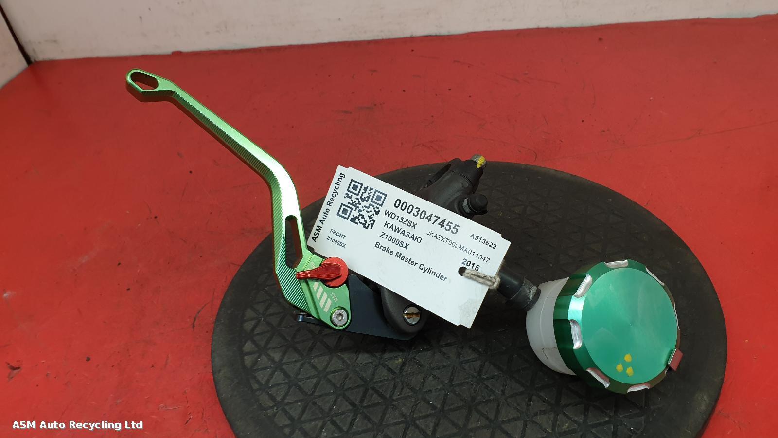 View Auto part Master Cylinder Kawasaki Z1000sx 2015
