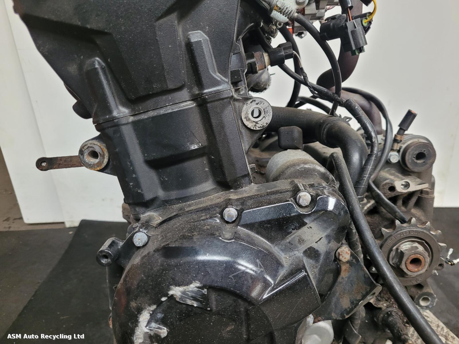 View Auto part Engine Kawasaki Z1000sx 2015
