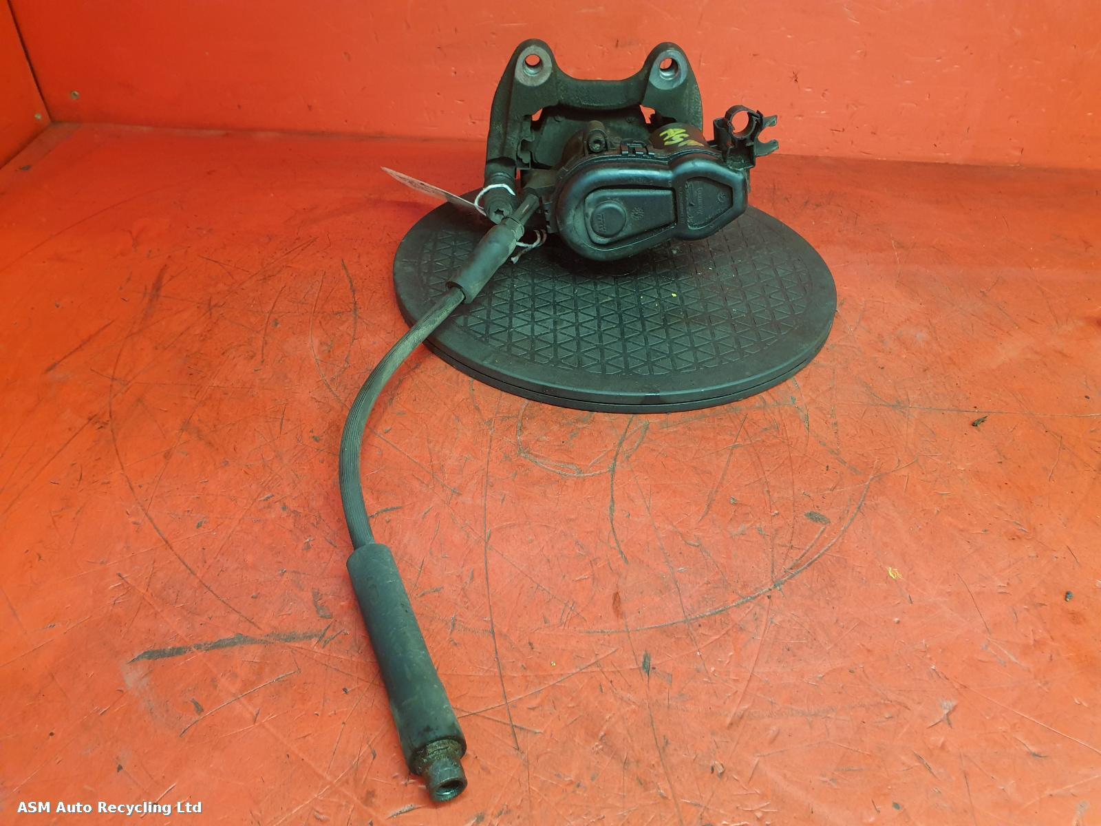 View Auto part Caliper Mercedes B Class 2017