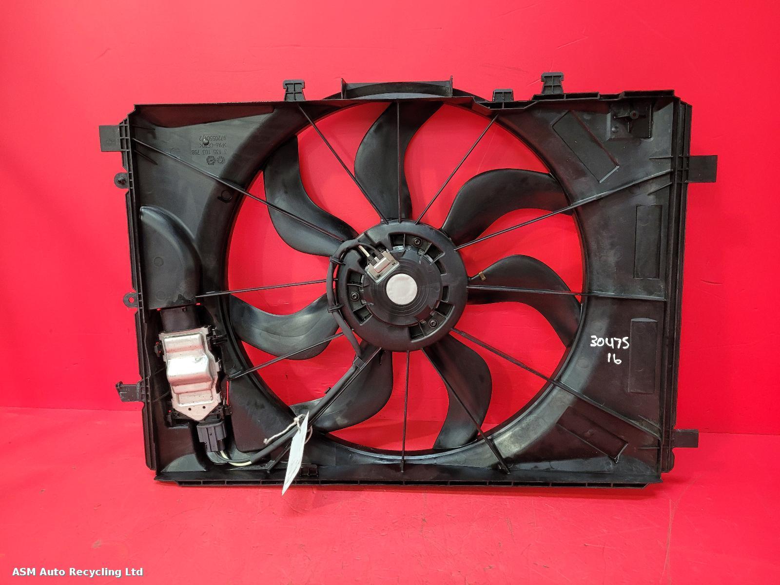 View Auto part Engine Cooling Motor Mercedes B Class 2017
