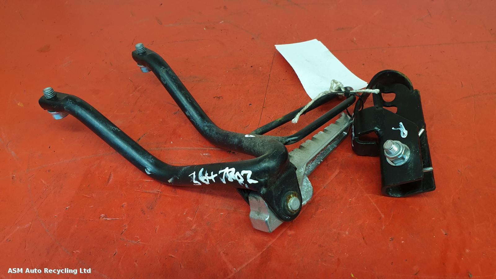 View Auto part Right Footrest Aprilia Sx 125 2022