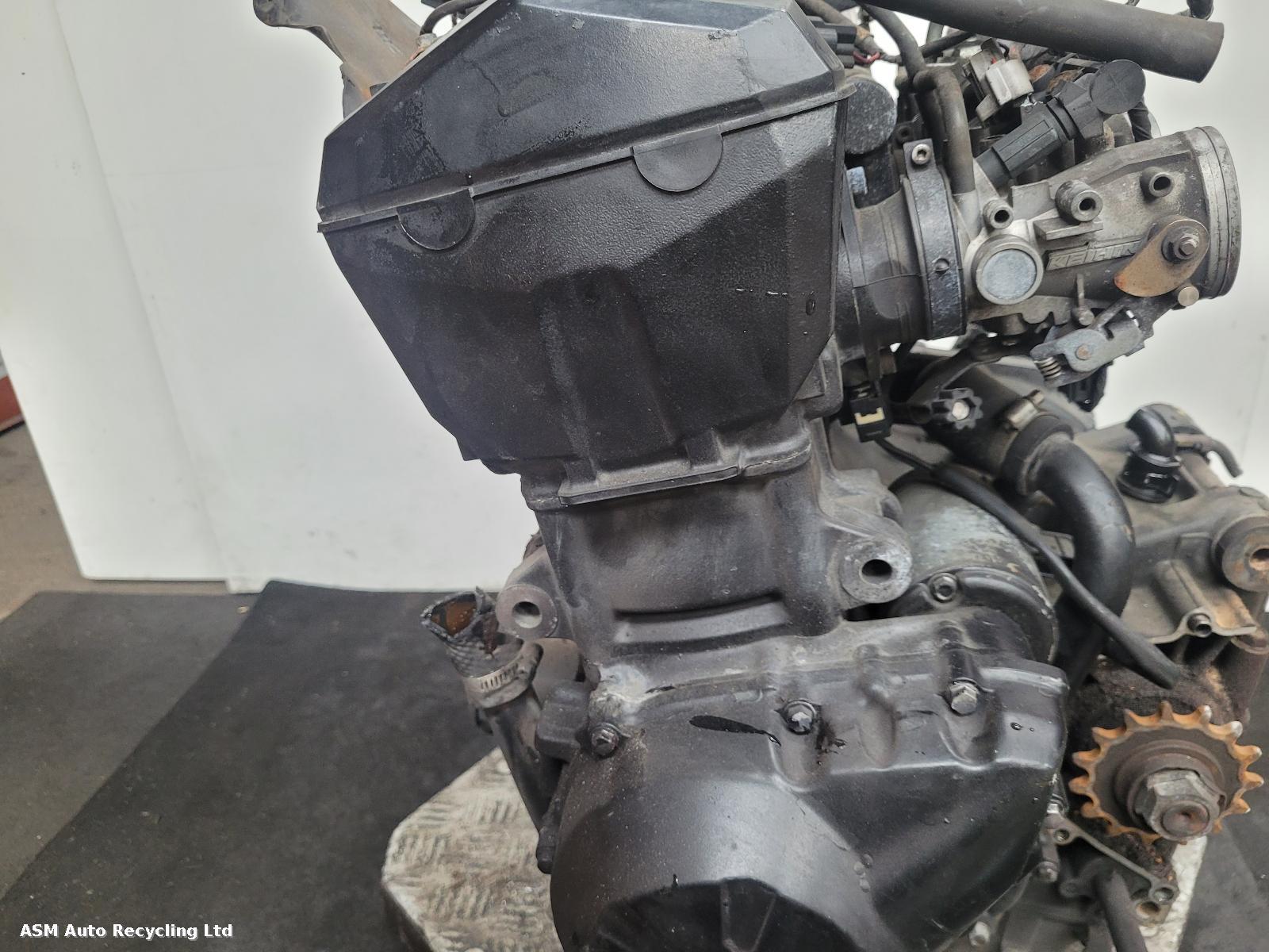 View Auto part Engine Kawasaki Zr 750 2010
