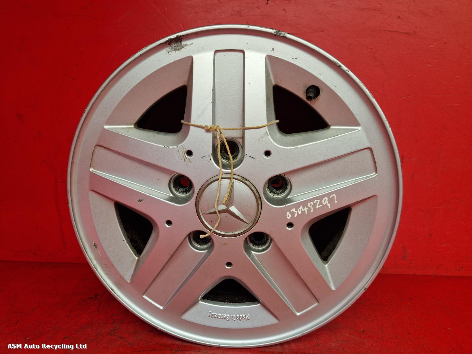 View Auto part Wheel Mercedes 300 1992