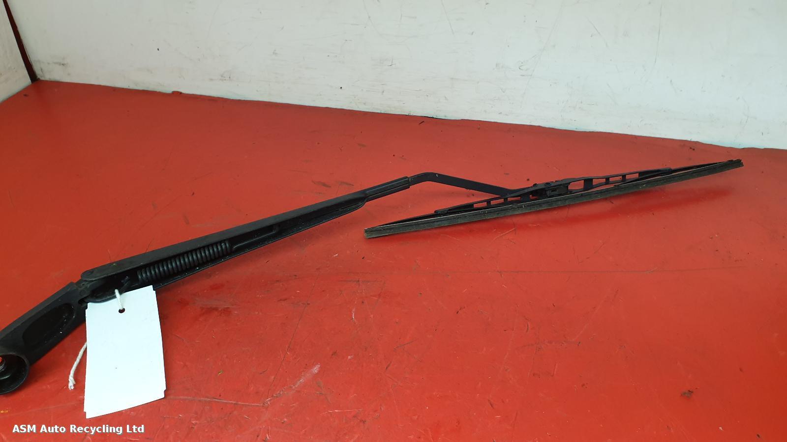 View Auto part Wiper Arm Suzuki Swift 2015