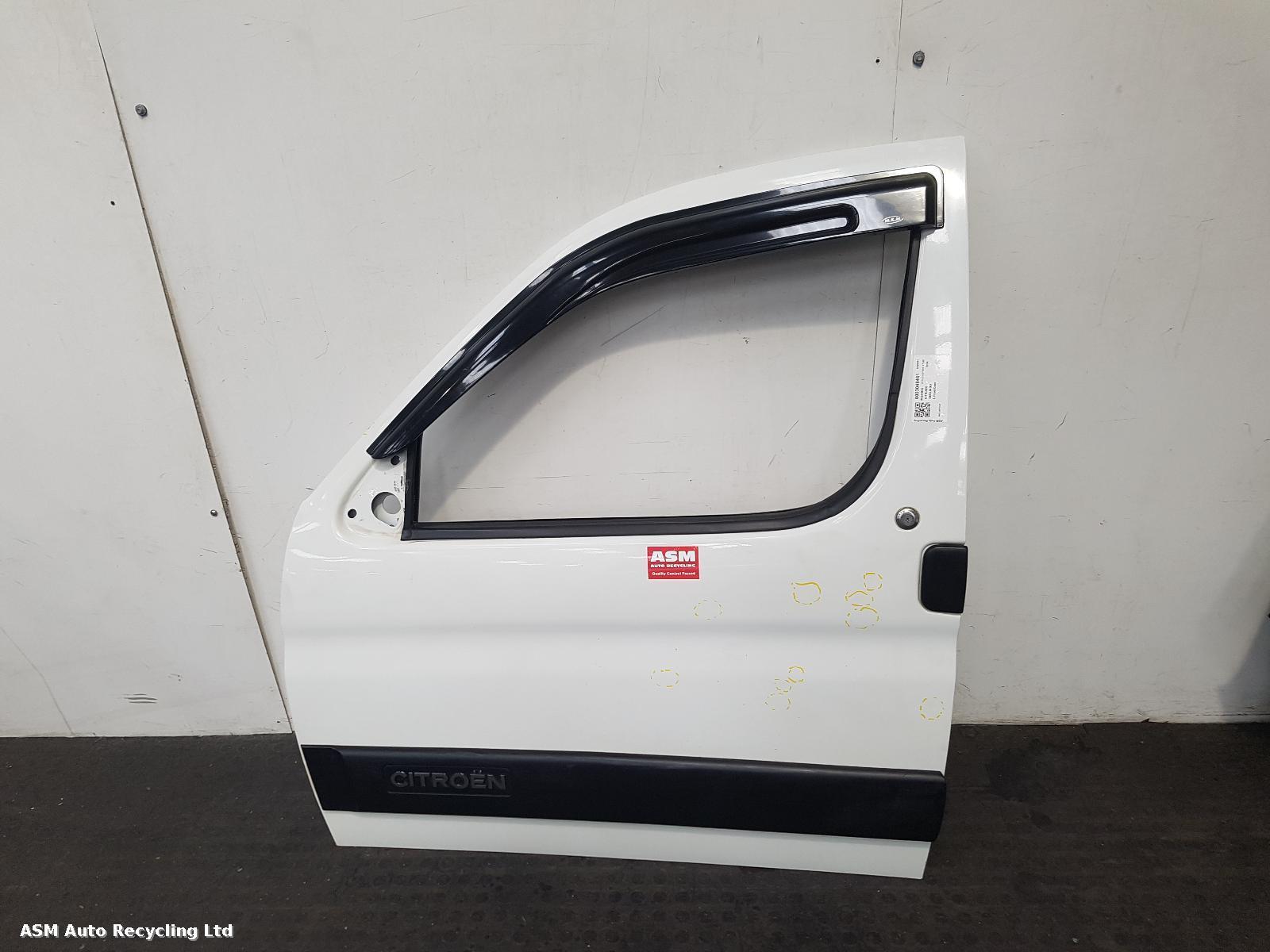 View Auto part L Front Door Citroen Berlingo 2004