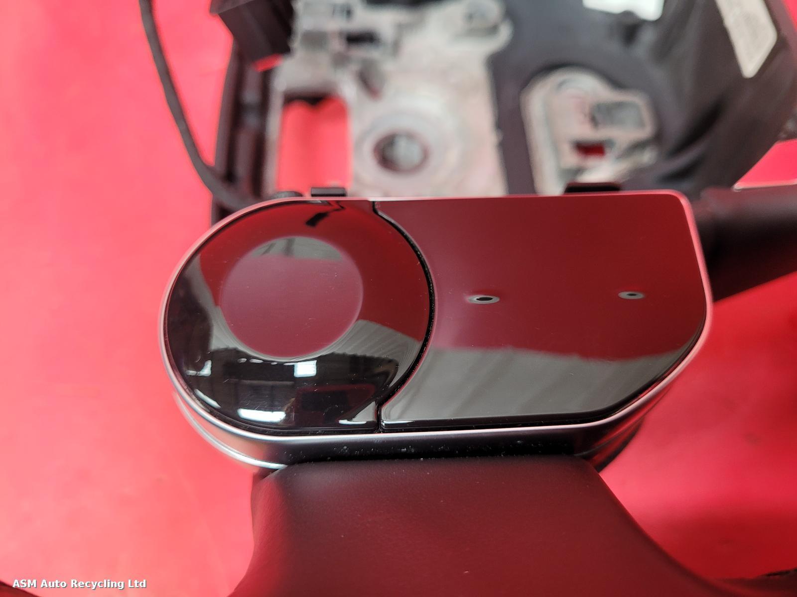 View Auto part Steering Wheel Land Rover Discovery Sport 2020