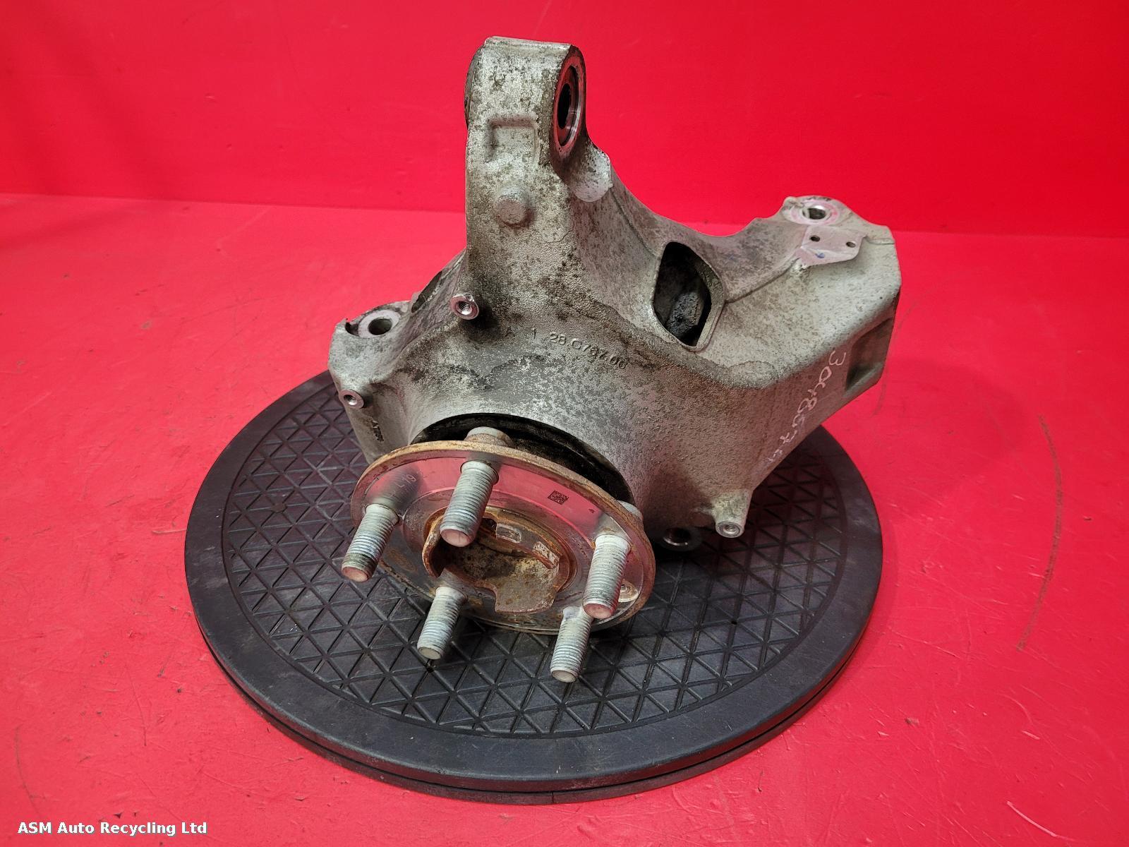 View Auto part RF Hub/Stub Axle Assembly Land Rover Discovery Sport 2020