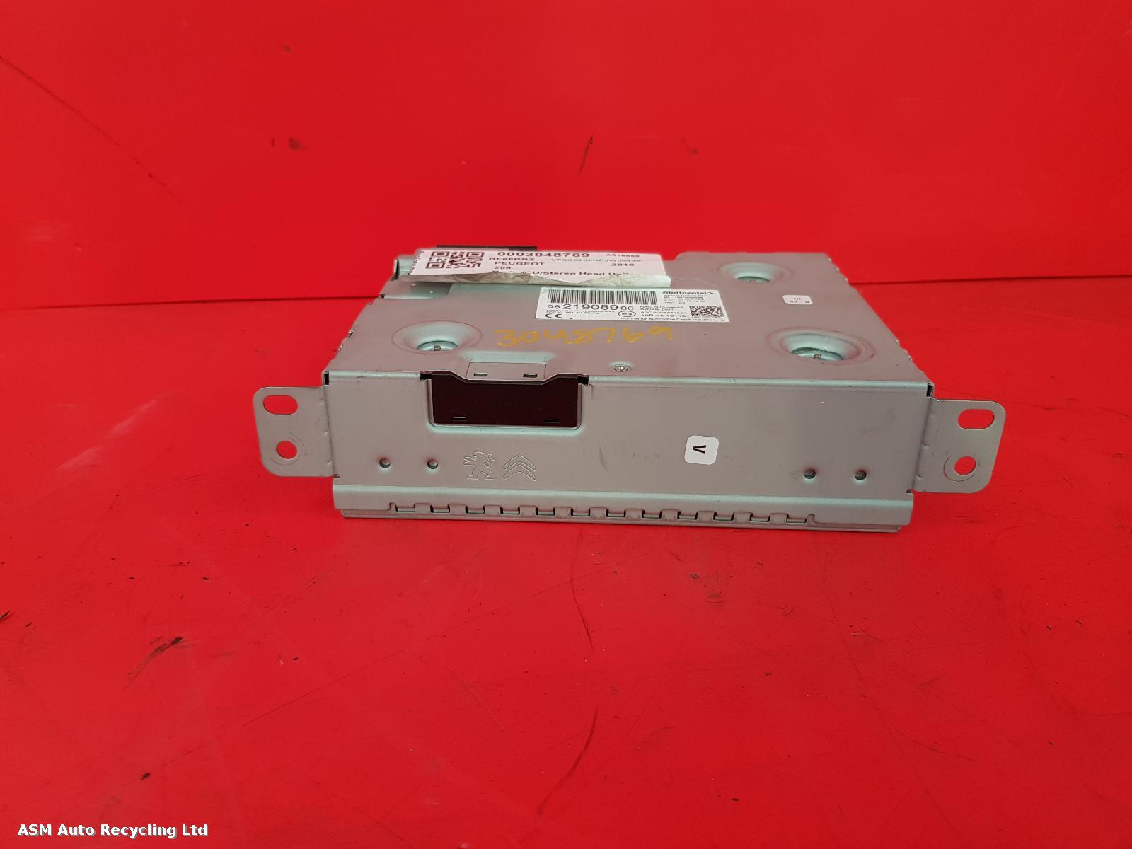 View Auto part A/V Equipment Peugeot 208 2018