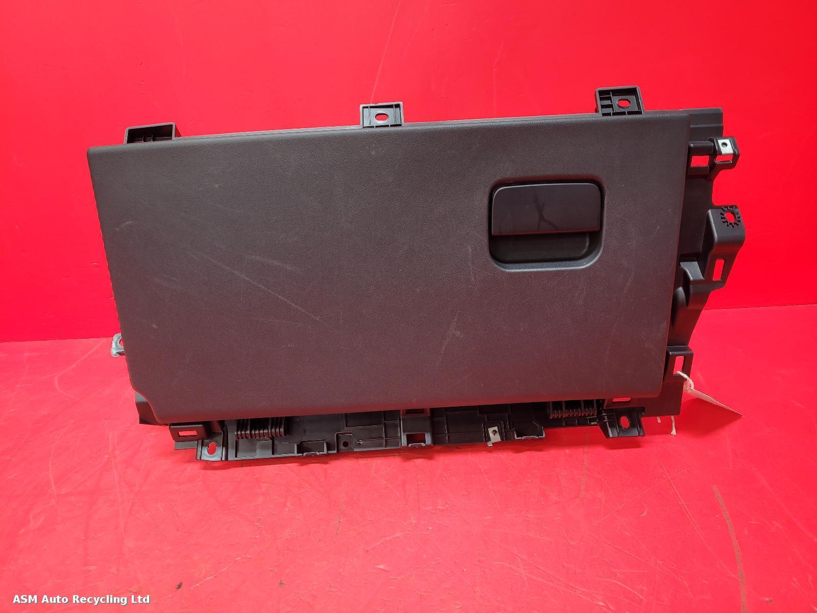 View Auto part Glove Box Land Rover Discovery Sport 2020