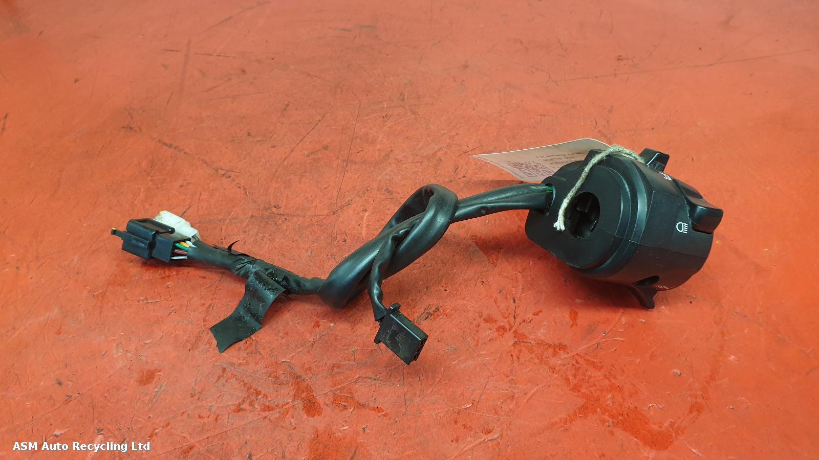 View Auto part LH Switch Gear Kawasaki Ninja 400 2019