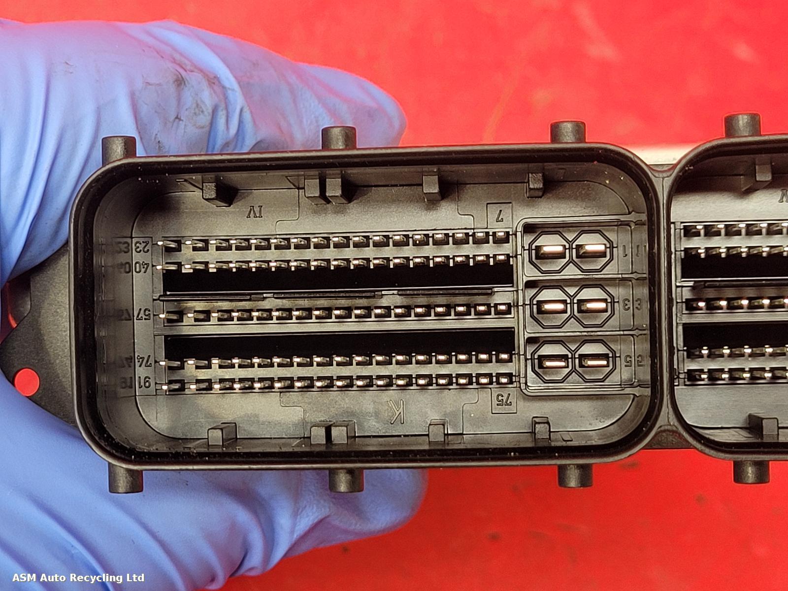 View Auto part ECU Land Rover Discovery Sport 2020