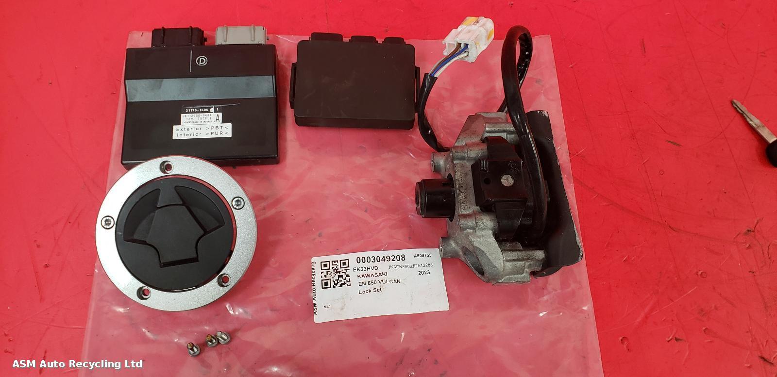 View Auto part Comp.Lock Set + Keys Kawasaki En 650 Vulcan 2023