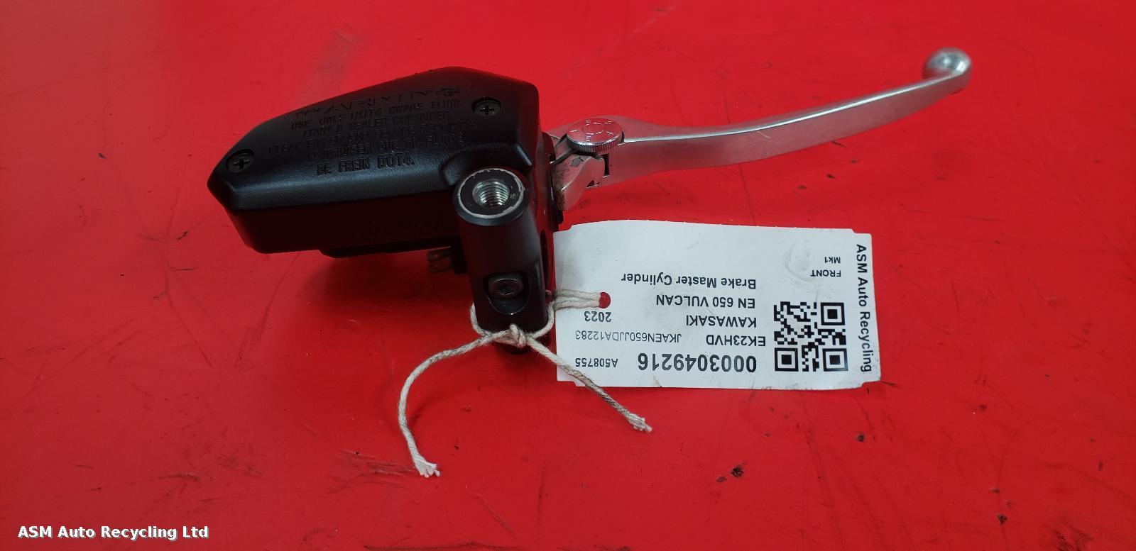 View Auto part Master Cylinder Kawasaki En 650 Vulcan 2023