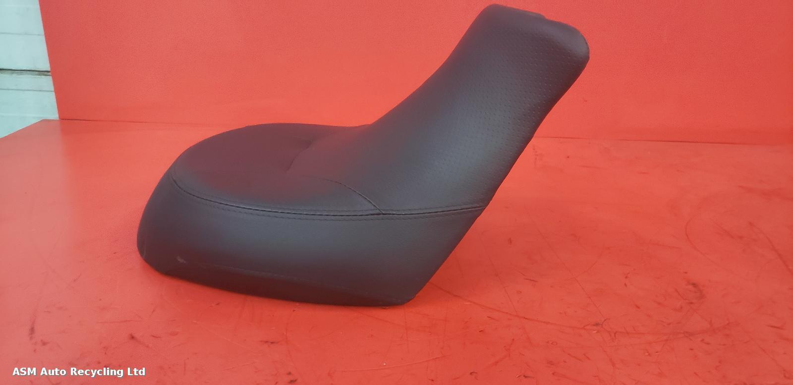 View Auto part Front Seat Kawasaki En 650 Vulcan 2023