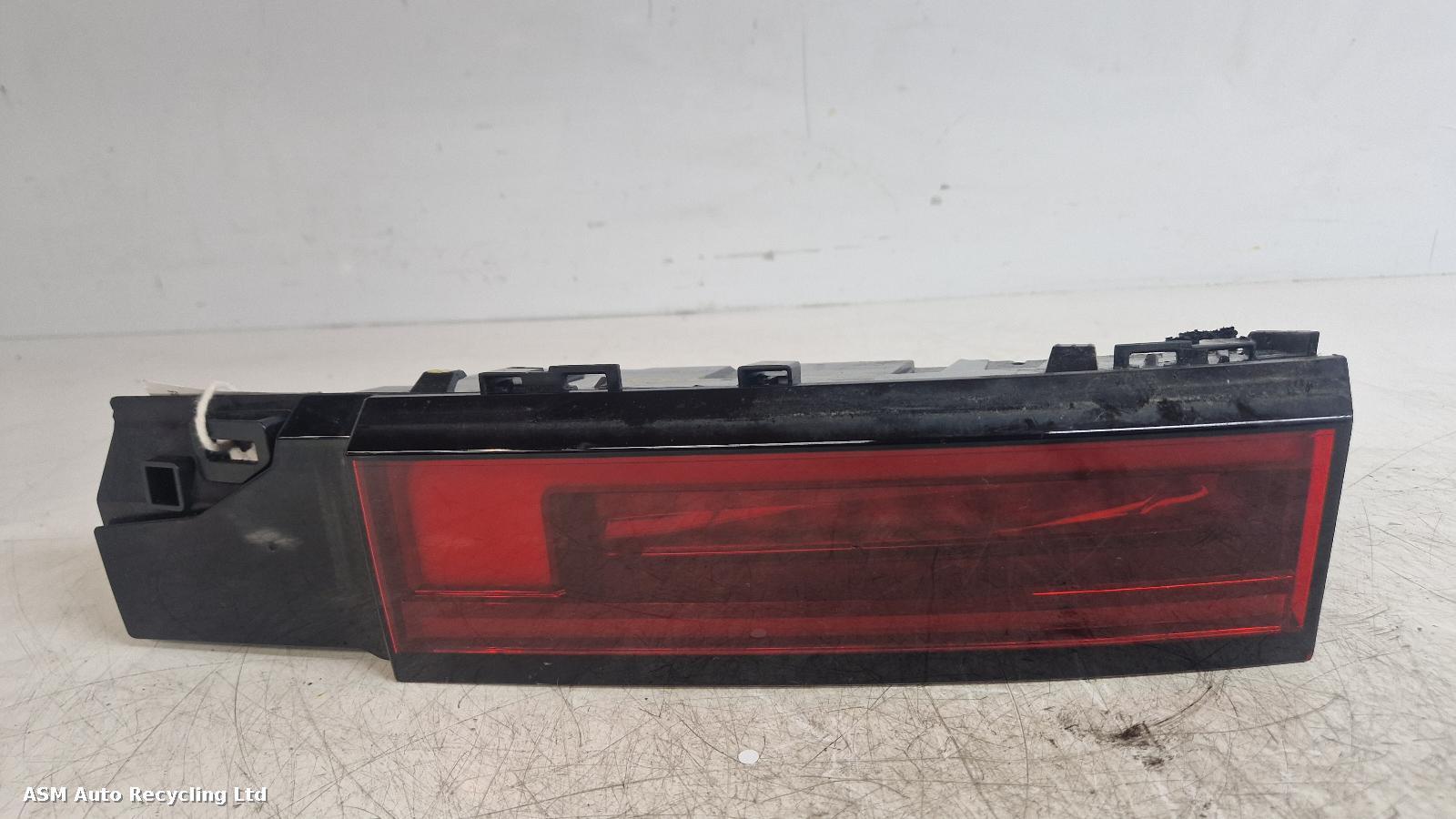 View Auto part L Taillight Land Rover Range Rover Sport 2024