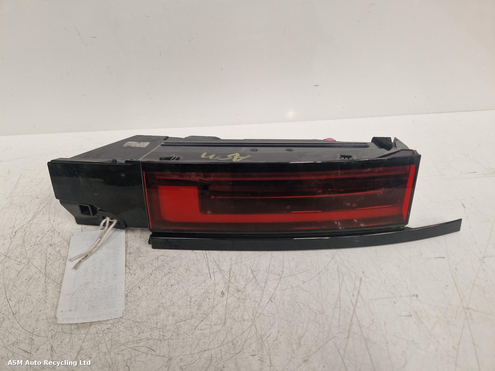 View Auto part R Taillight Land Rover Range Rover Sport 2024