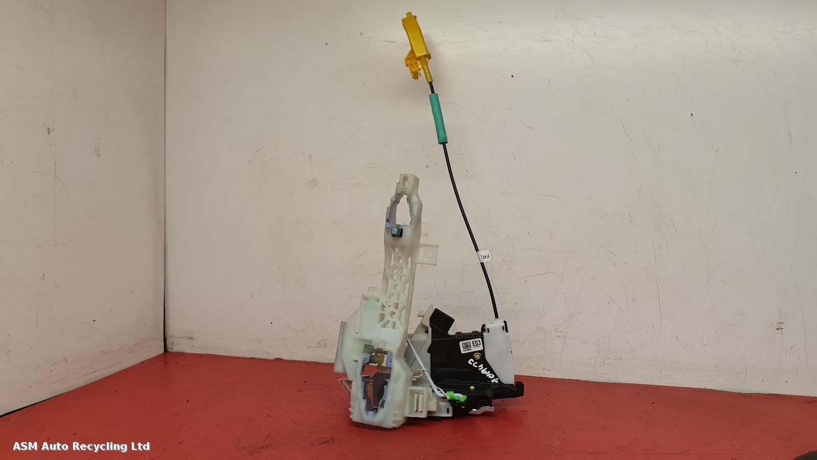 View Auto part Door Lock Assembly Hyundai Kona 2023